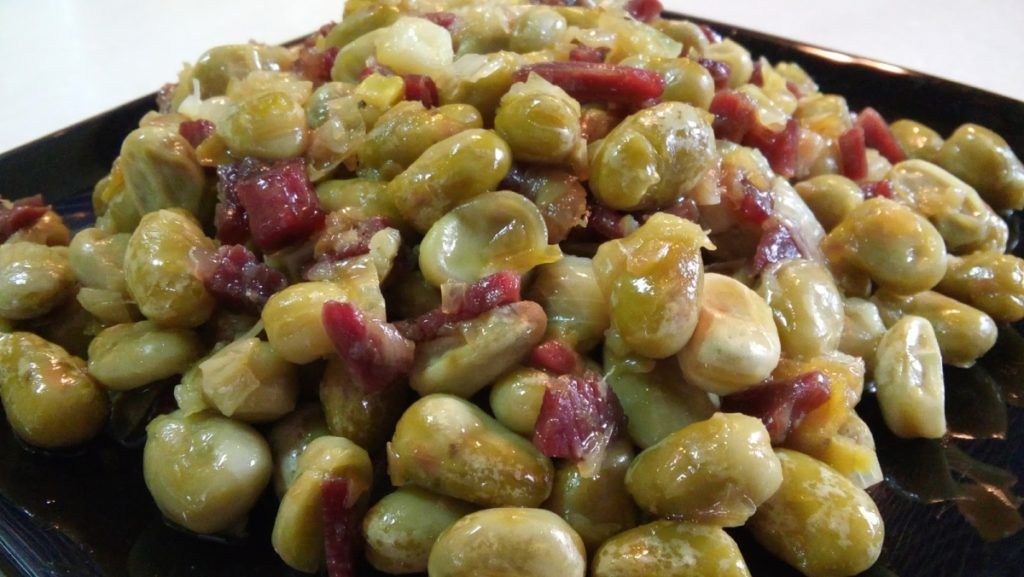 Broad Beans with Ham and Onion